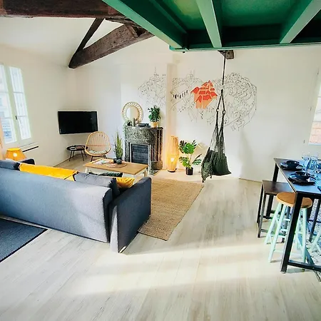Superbe Loft Insolite Au Cœur D'angoulême *